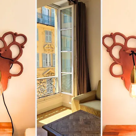 Nestor&jeeves - Trip - - Balcony *