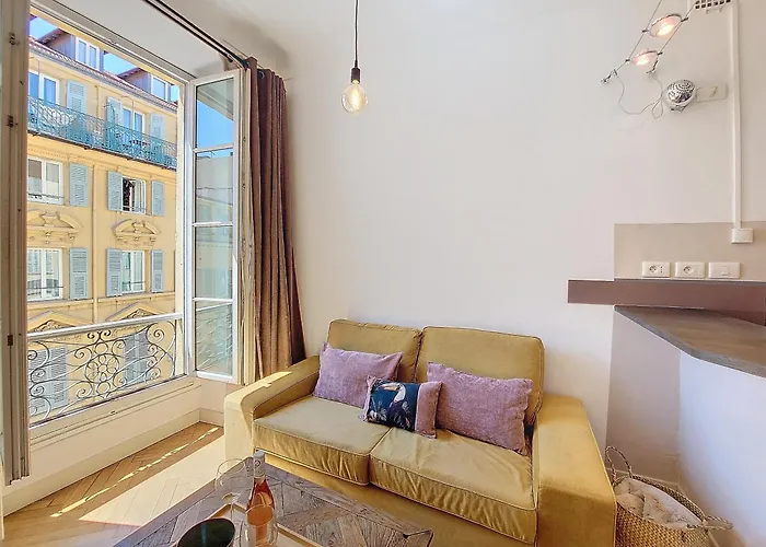 Nestor&jeeves - Trip - - Balcony *